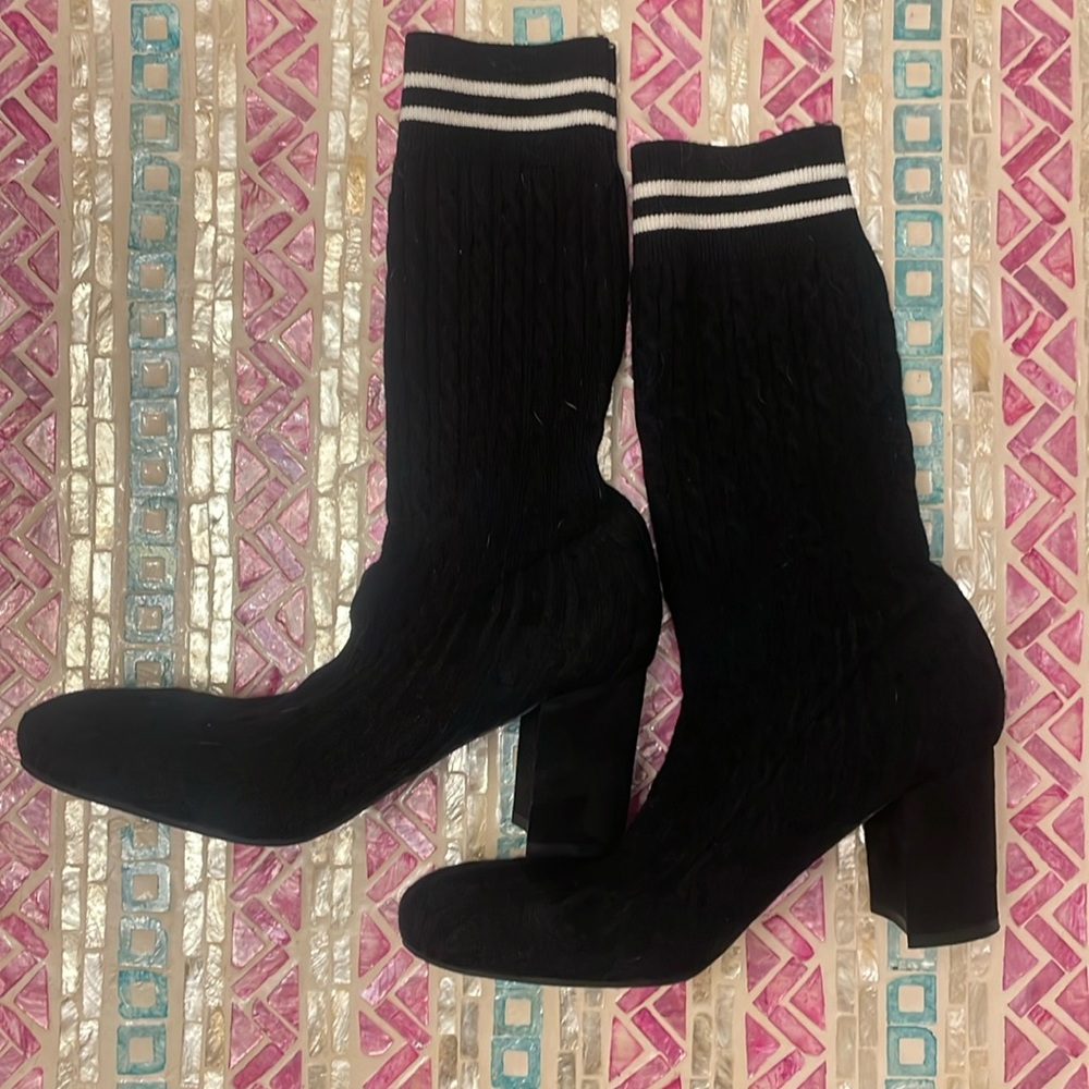 NWT Catherine Malandrino Black knit sock booties. Size 7.5.